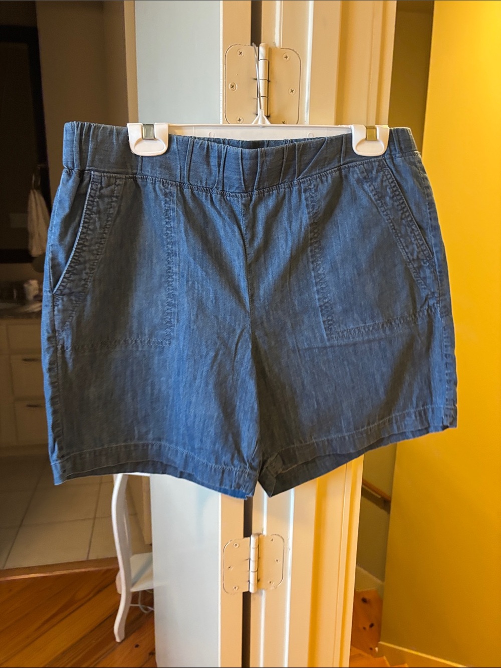 Talbots Women's Elastic-Waist Denim-Look 6” Shorts — Blue